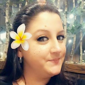 Meet your Posher, Charlotte